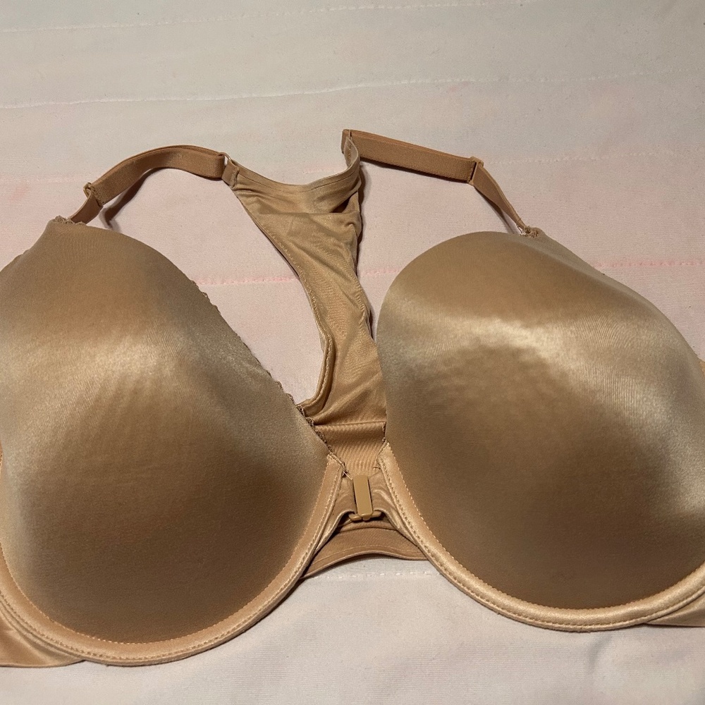 Victoria's Secret Nude Body by Victoria Lined Demi Front Closure 38DD Bra